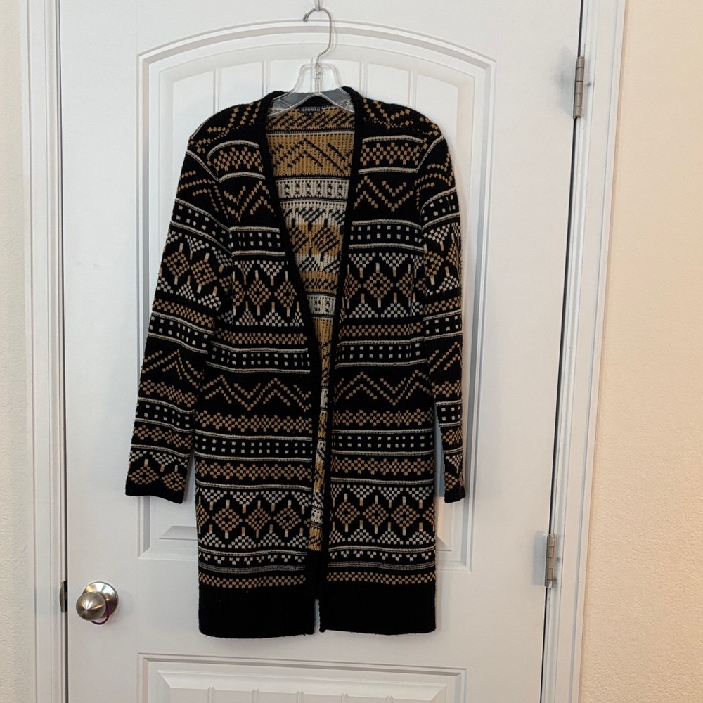 Geometric Patterned extra long Black and Tan cardigan
